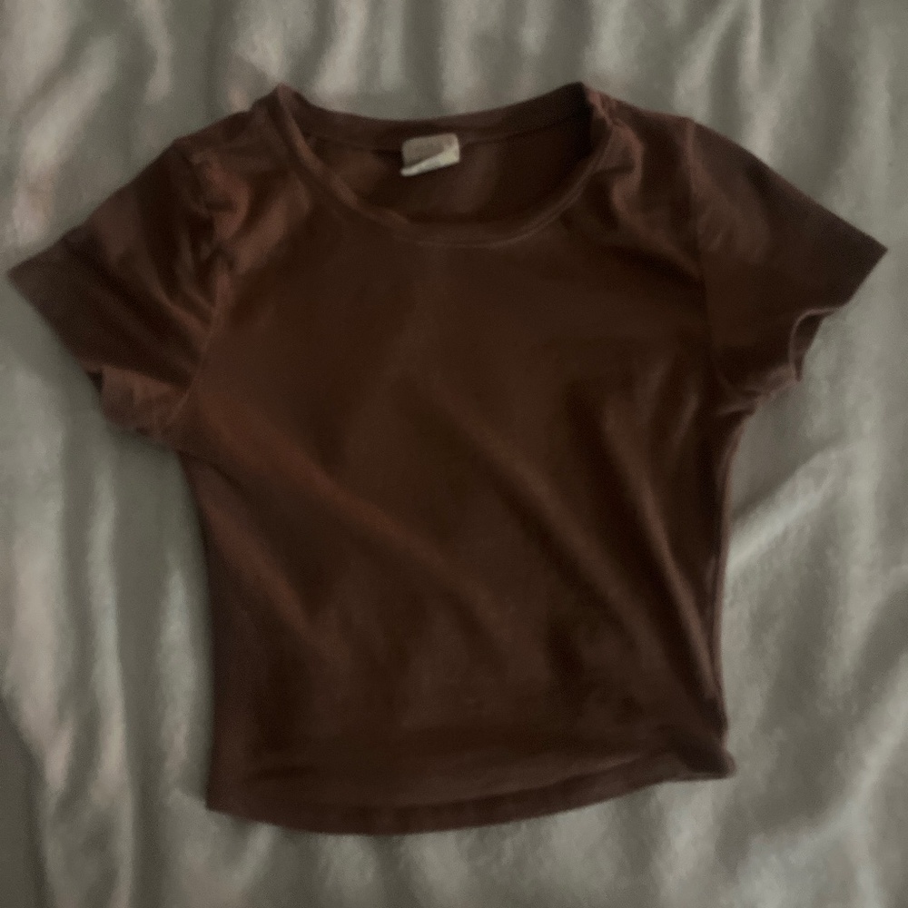 Brown skin tight cropped shirt